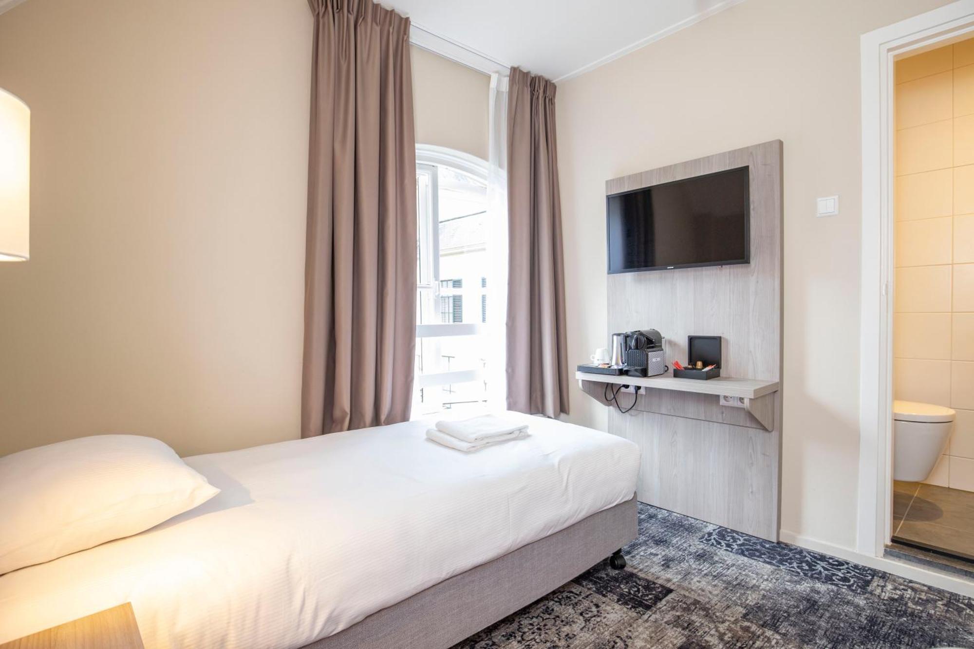 Fletcher Hotel Landgoed Huis Te Eerbeek Esterno foto